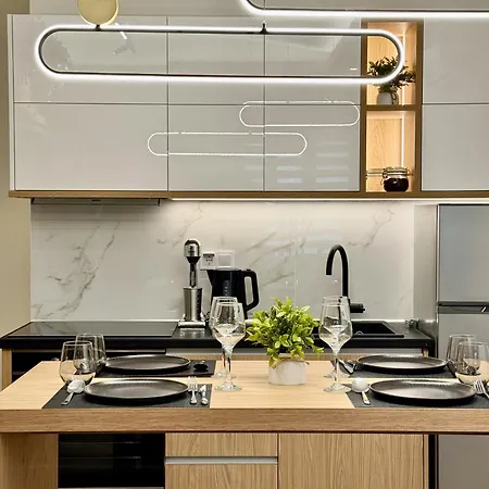 Velvet Aura Jacuzzi *