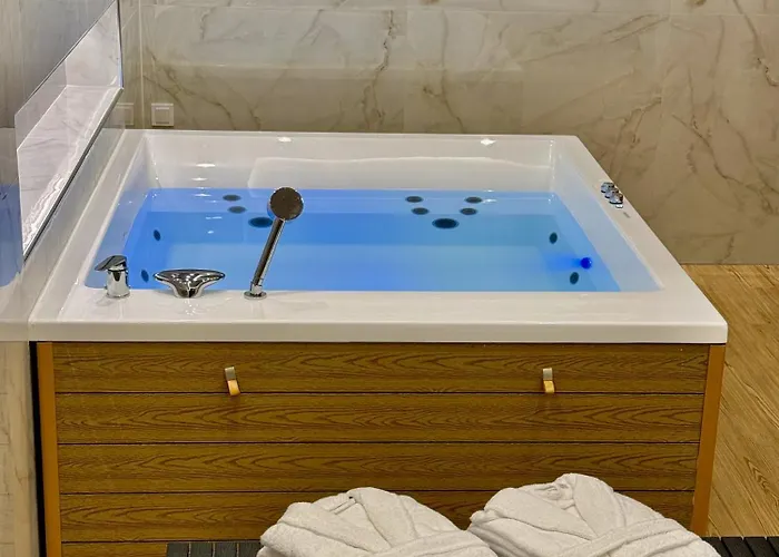 Velvet Aura Jacuzzi * エデッサ